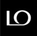 The letters L and O The answer is: Revlon